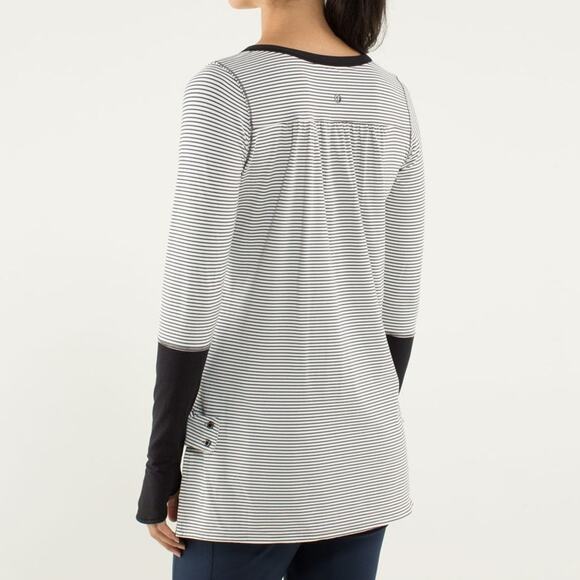 Lululemon Urbanite Black & White Stripe Henley Long Sleeve HI Low Cycling Shirt - Picture 2 of 16